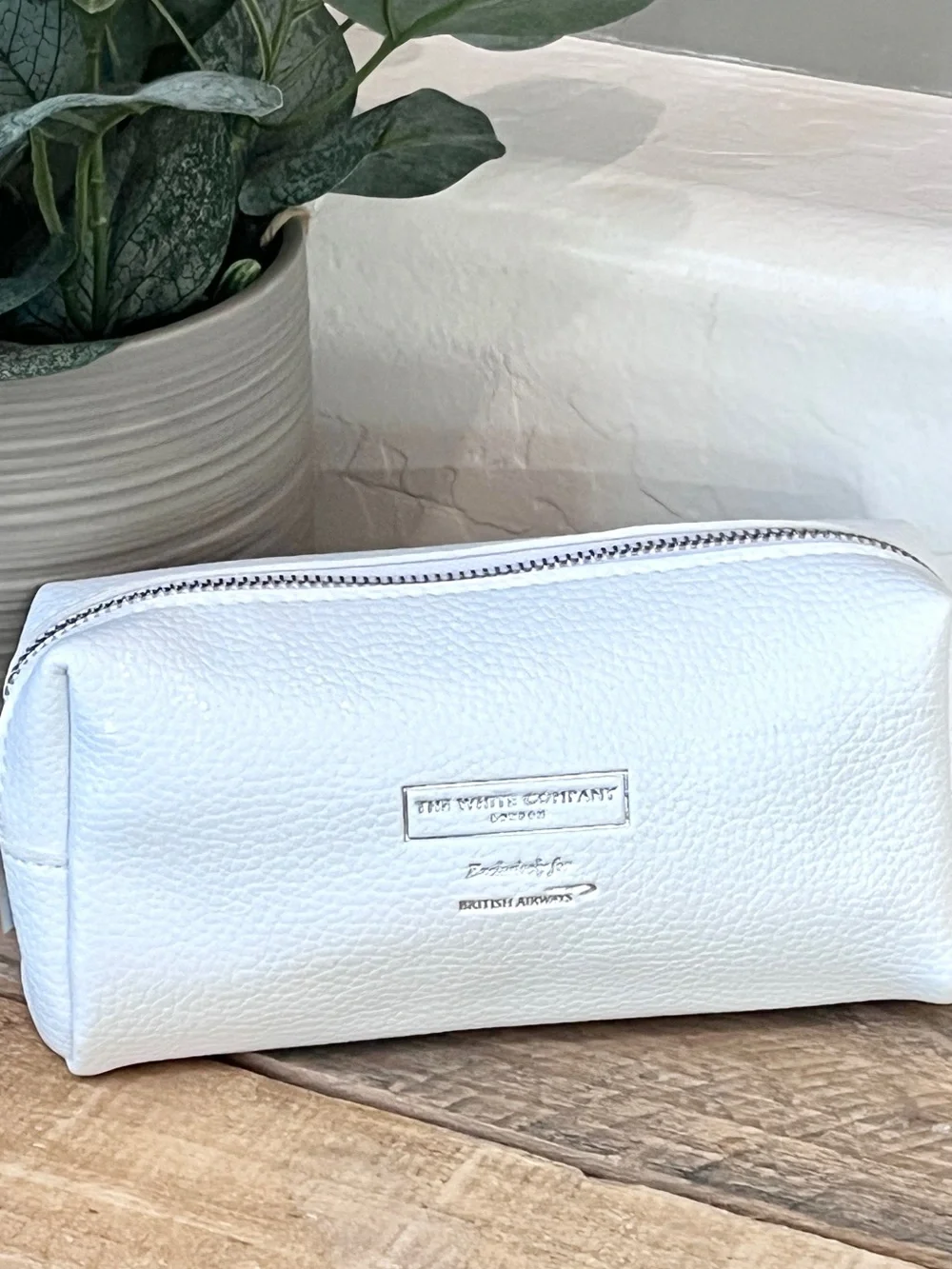 British Airways Club World The White Company London White Travel Amenity Bag New
